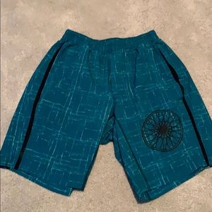 Lululemon pacebreaker 9” lined shorts